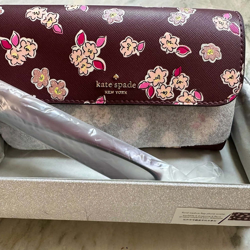 Floral medium kate spade flap phone wallet